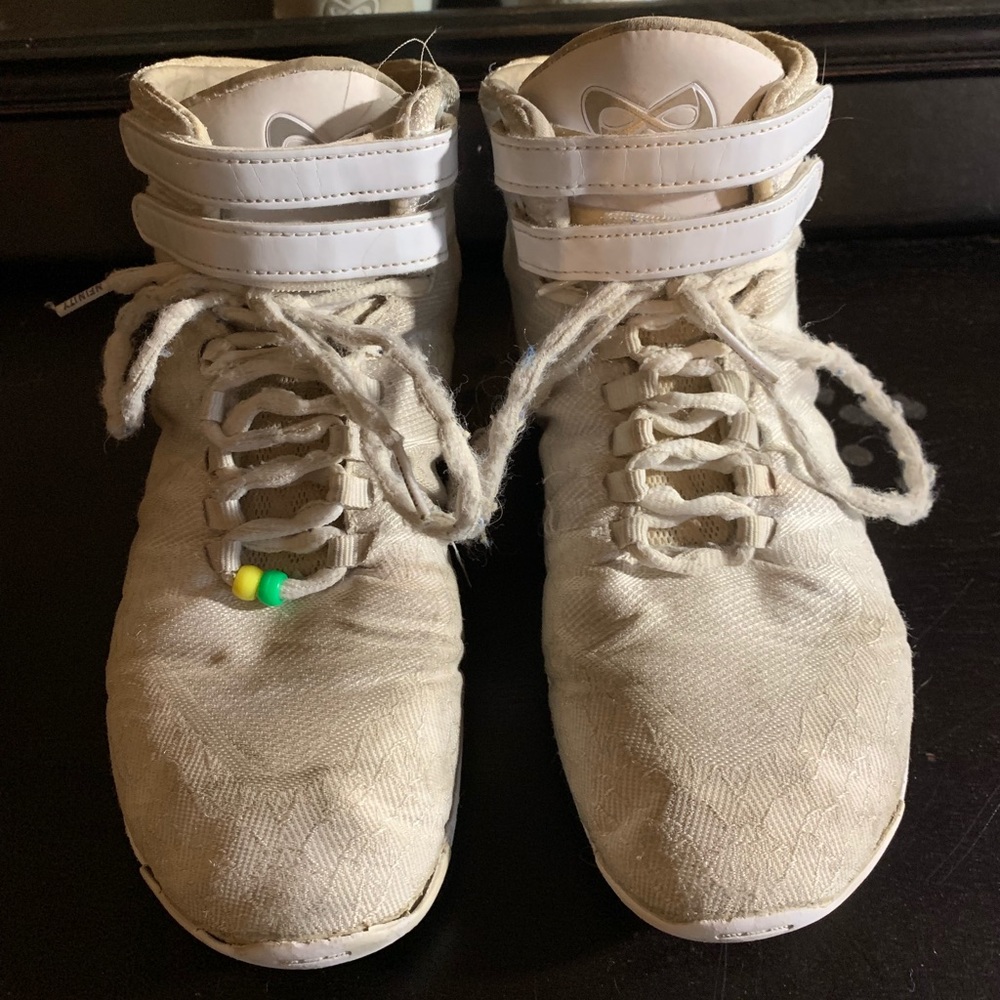 Nfinity Titan cheer shoe size 6.5